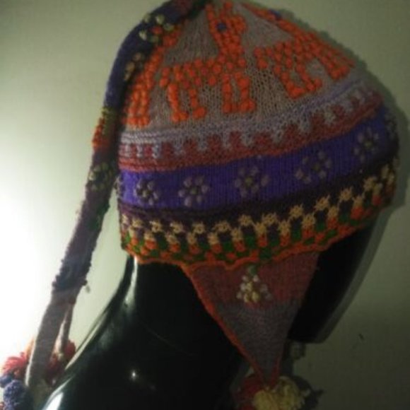 Peruvian chullo knitted in multicolored wool winter warm main image 5